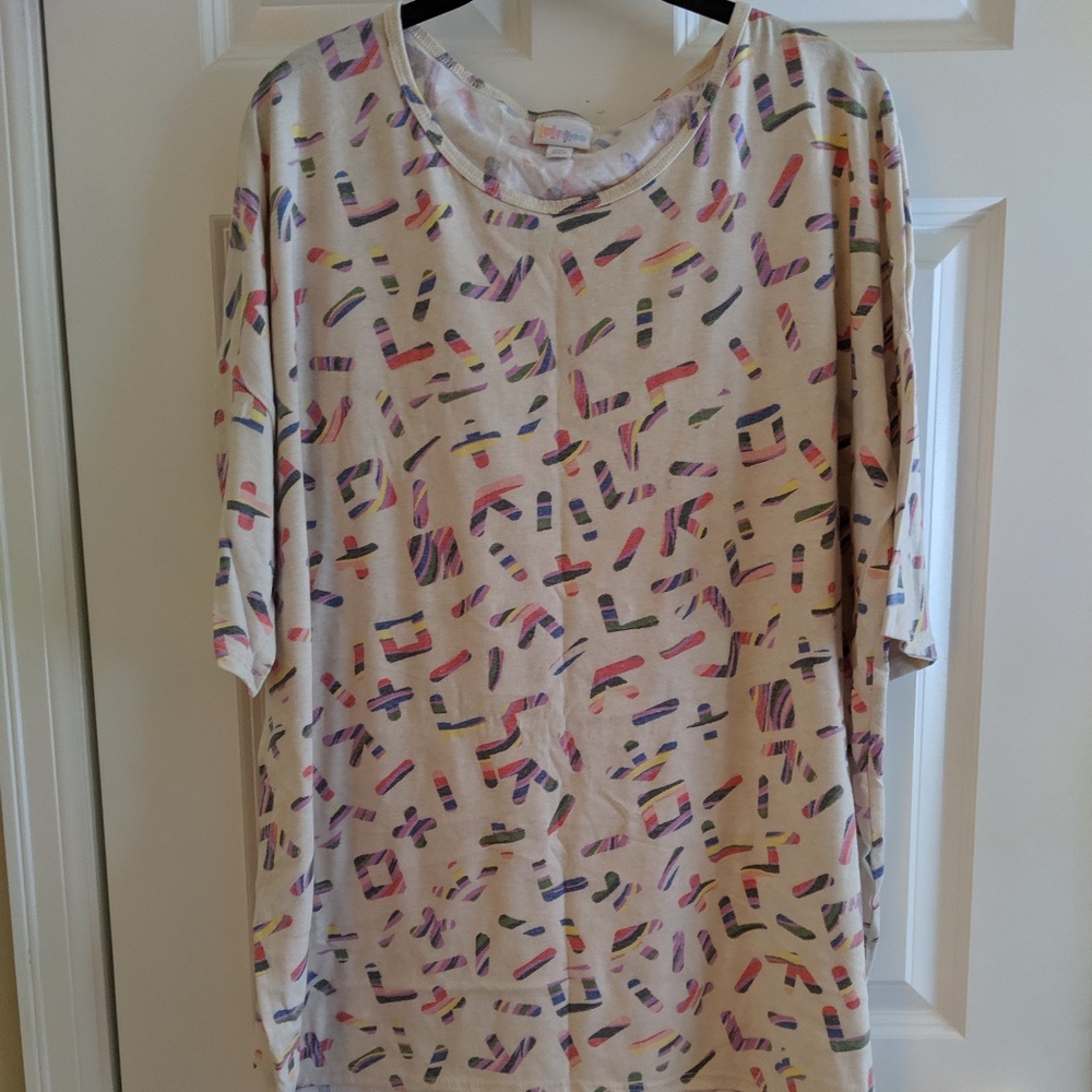 Lularoe Irma Dolman Top